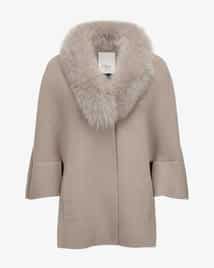 コート Giovi Cape with fur inserts Beige Giovi Cape With Fur Inserts - Beige | Editorialist