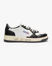 【送料&関税込】Autry Sneaker Ll20 Autry Medalist Low Sneakers In White And Black Leather With