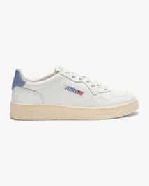 スニーカー AUTRY Women Sneakers WSLW UB17 BLUE Autry Medalist Low Super Vintage Sneakers In Celestial Blue