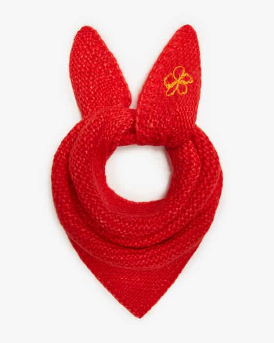 Knitted bandana made from a blend of alpaca wool