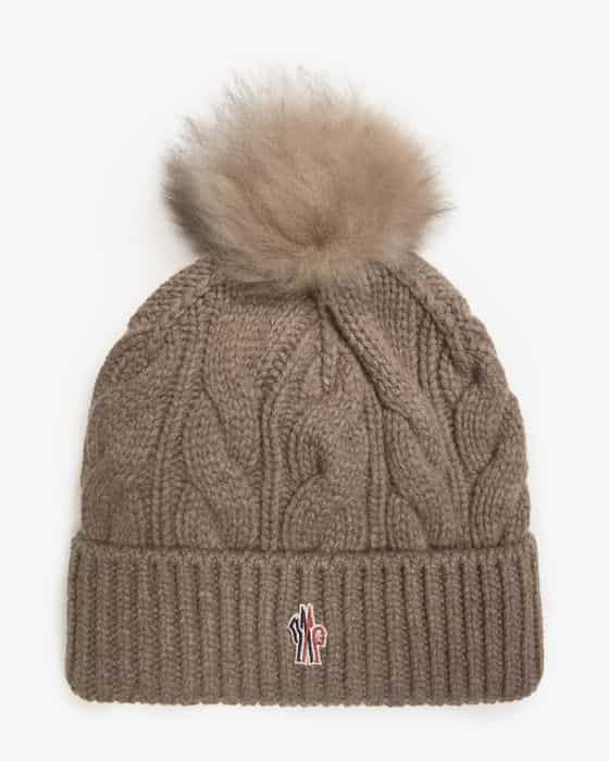 Pom-pom hat made from virgin wool and cashmere