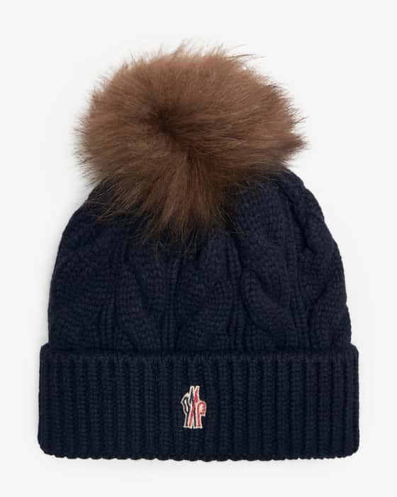 Pom-pom hat made from virgin wool and cashmere