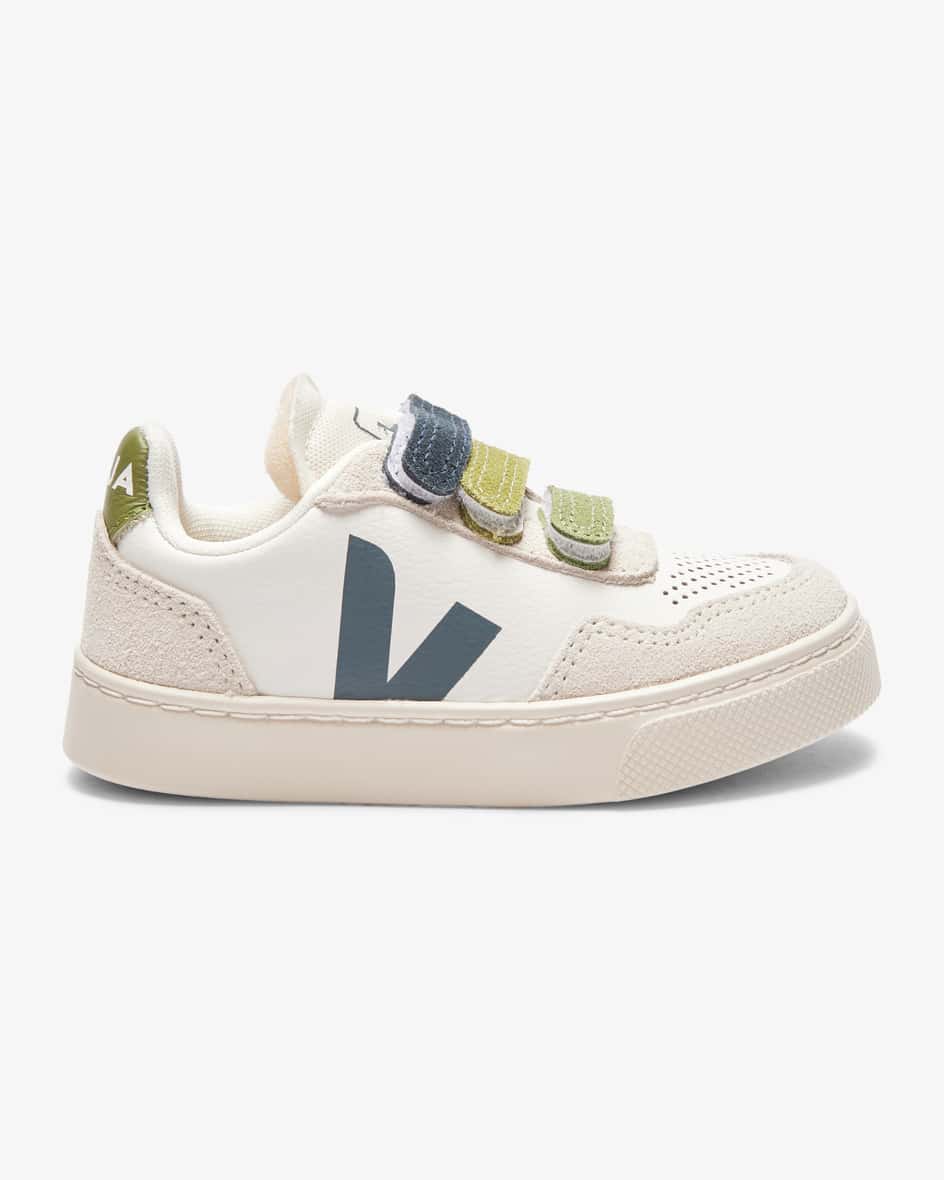 V-90 Sneaker