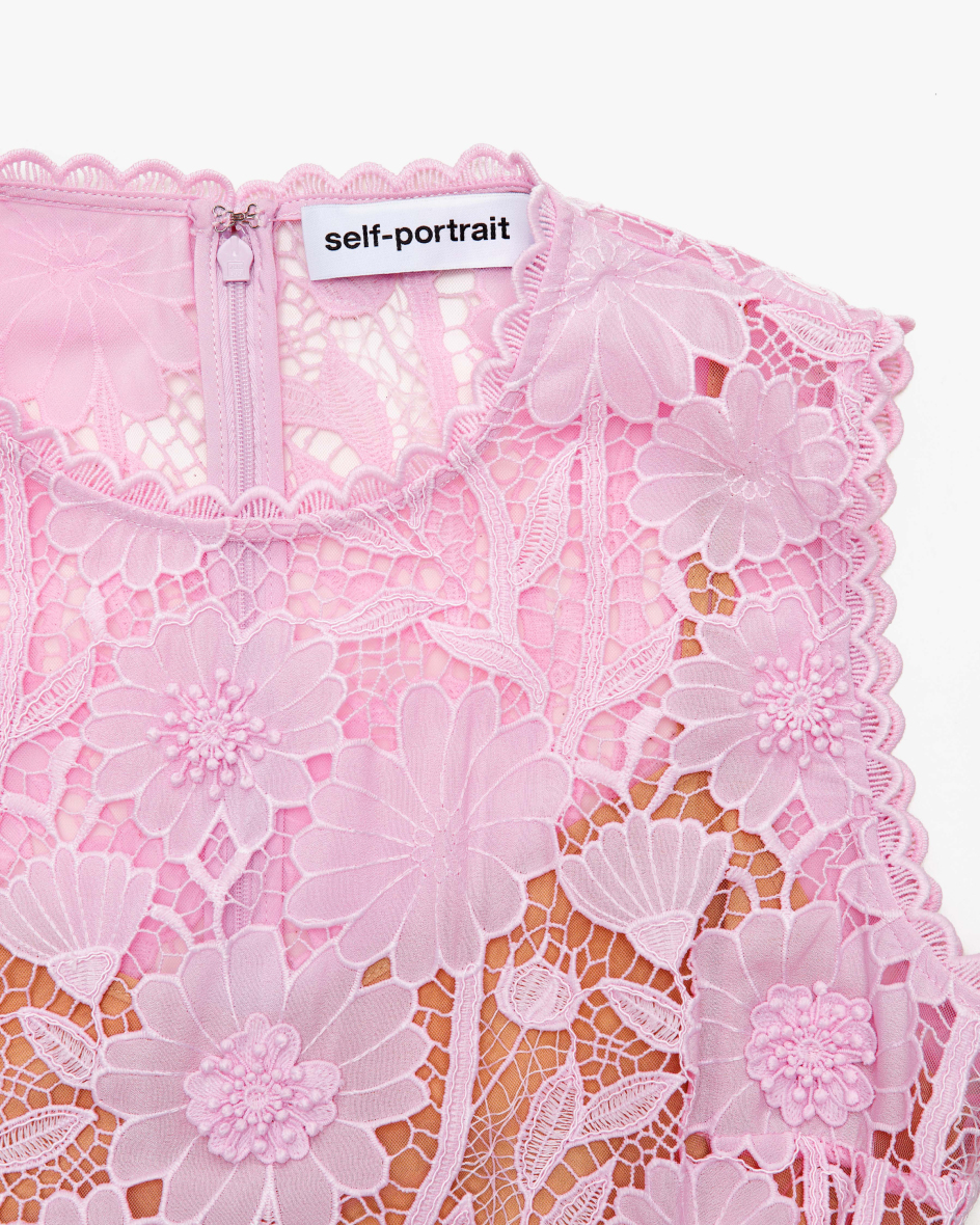 Bild 2 für Kleid aus Spitze 32