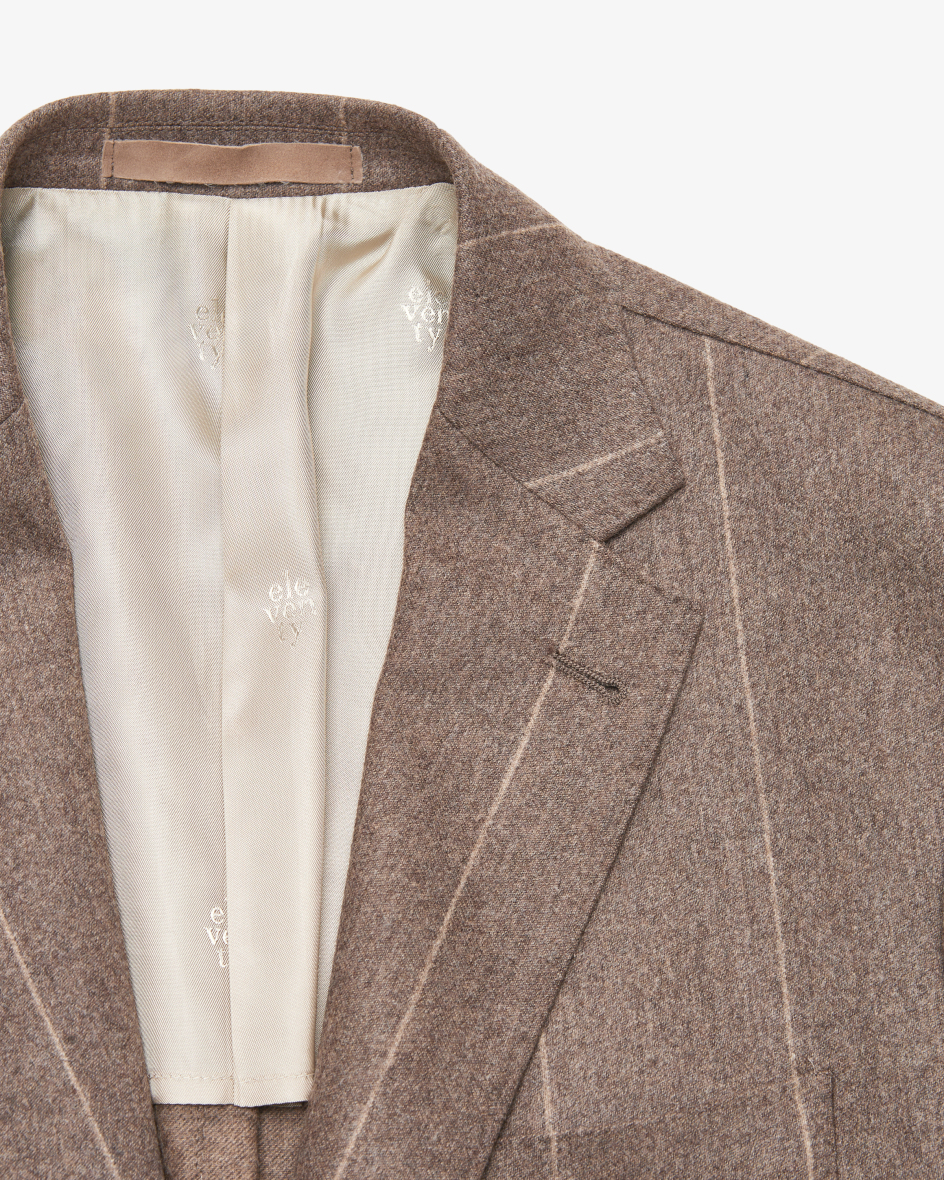Bild 2 für Anzug aus Wolle und Cashmere 52