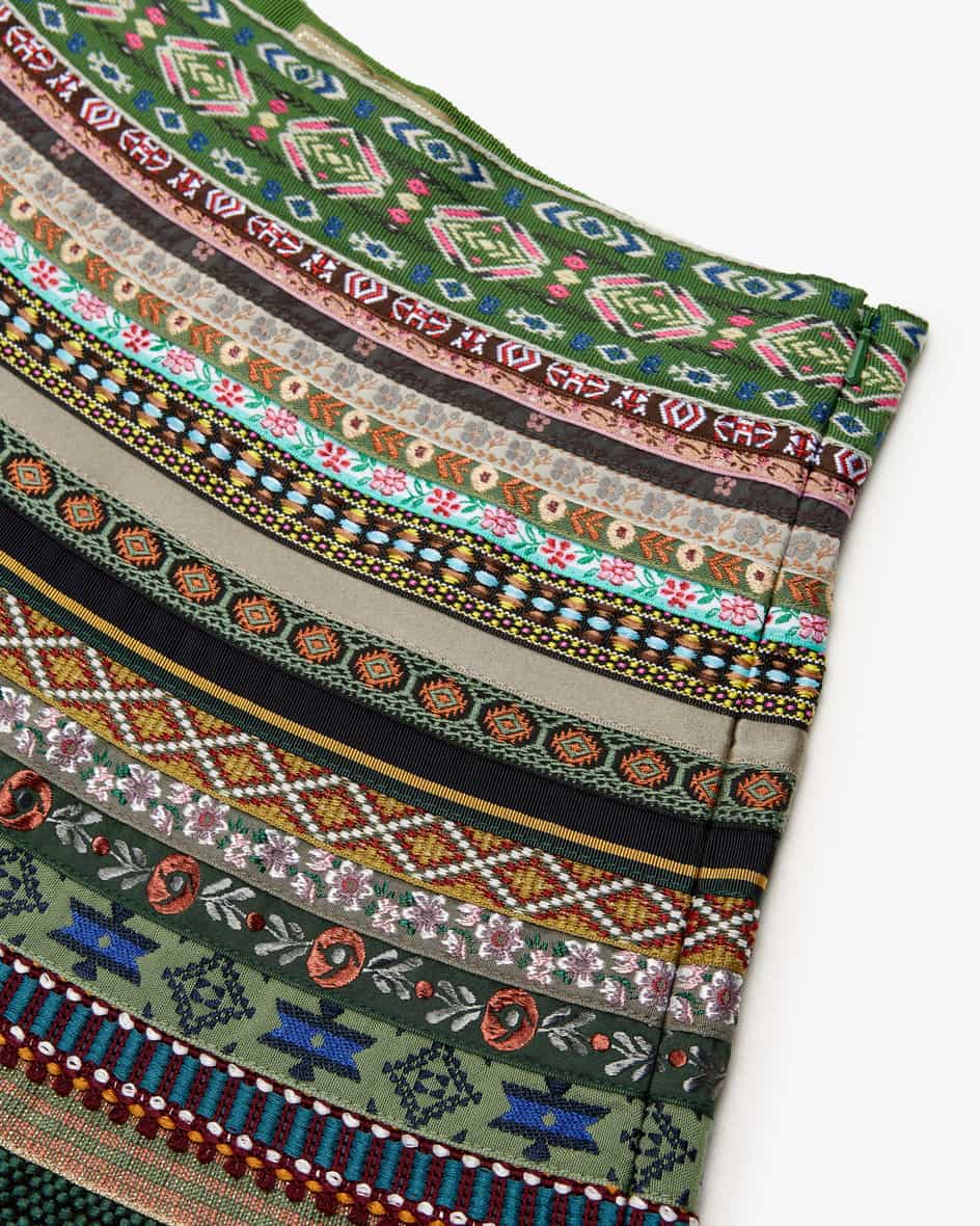 Image 2 for Classic Ribbon Traditional Skirt  L