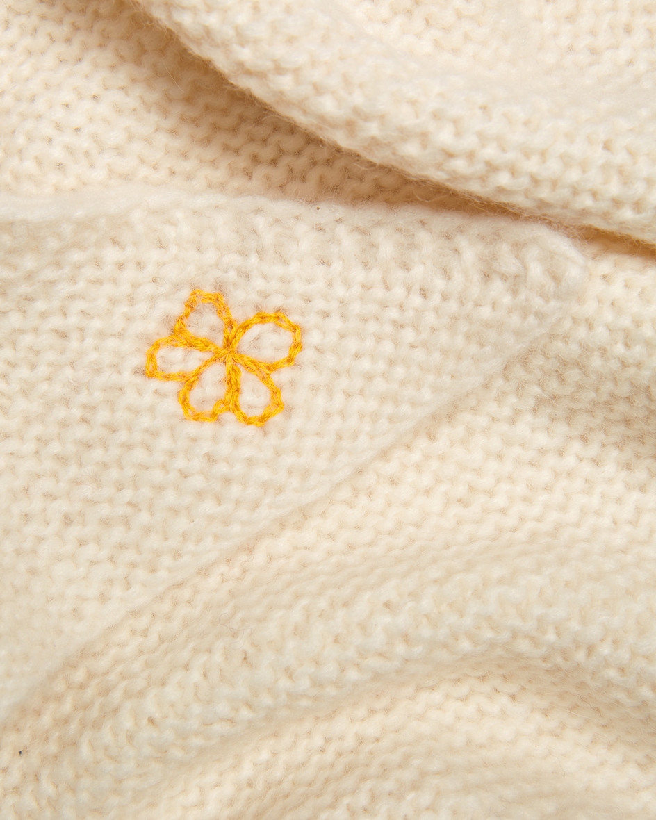 Image 2 for Knitted bandana made from a blend of alpaca wool One size fits all