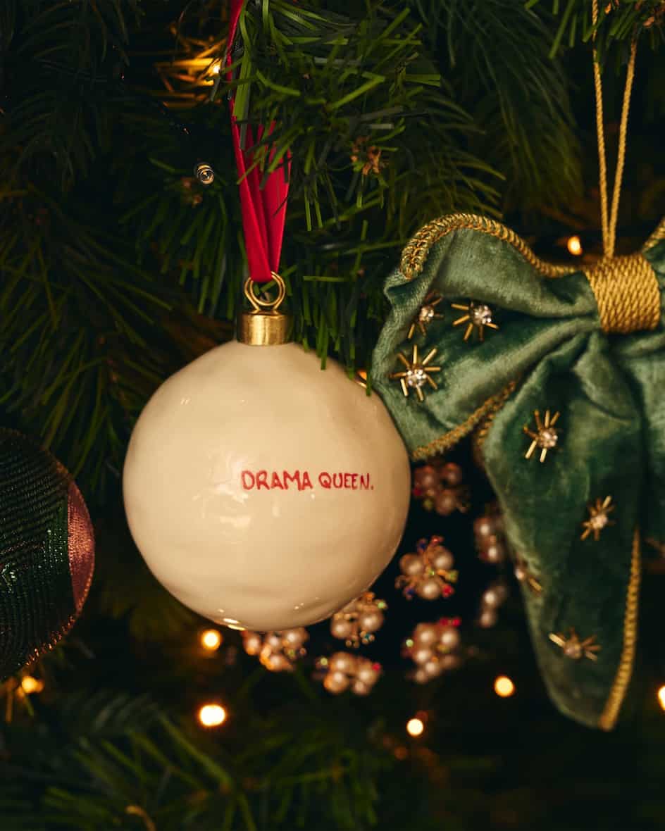 Image 3 for Ornament: Drama Queen  Unisize
