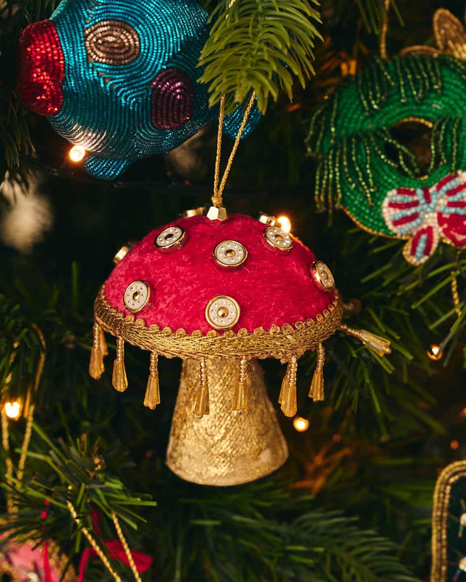 Image 2 for Holiday Shroom keyring  Unisize