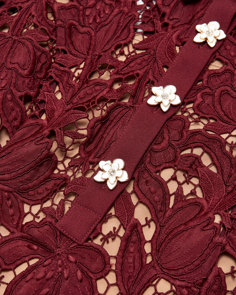 Bild 3 für Kleid aus Spitze 40