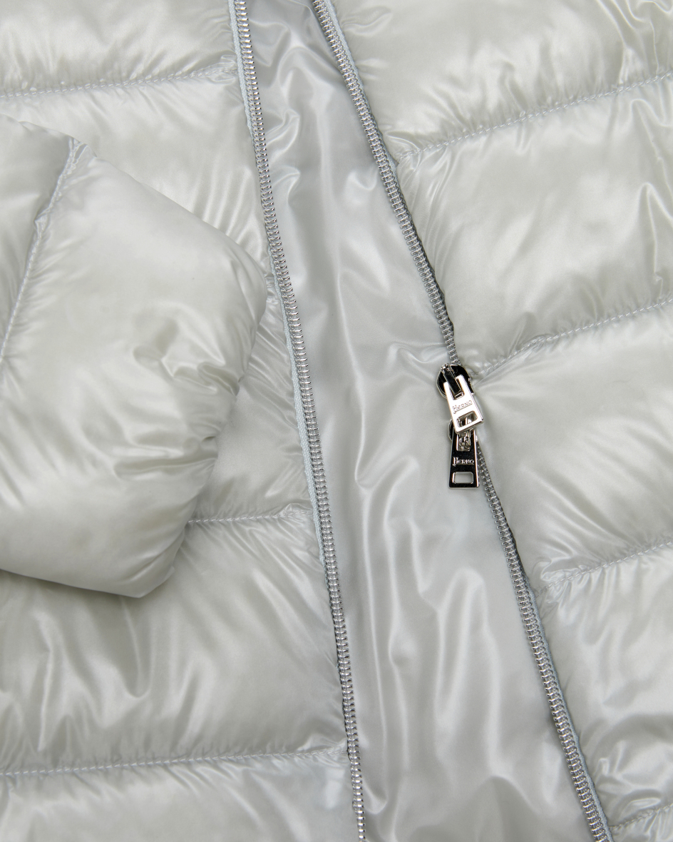 Bild 3 für Daunenjacke 42