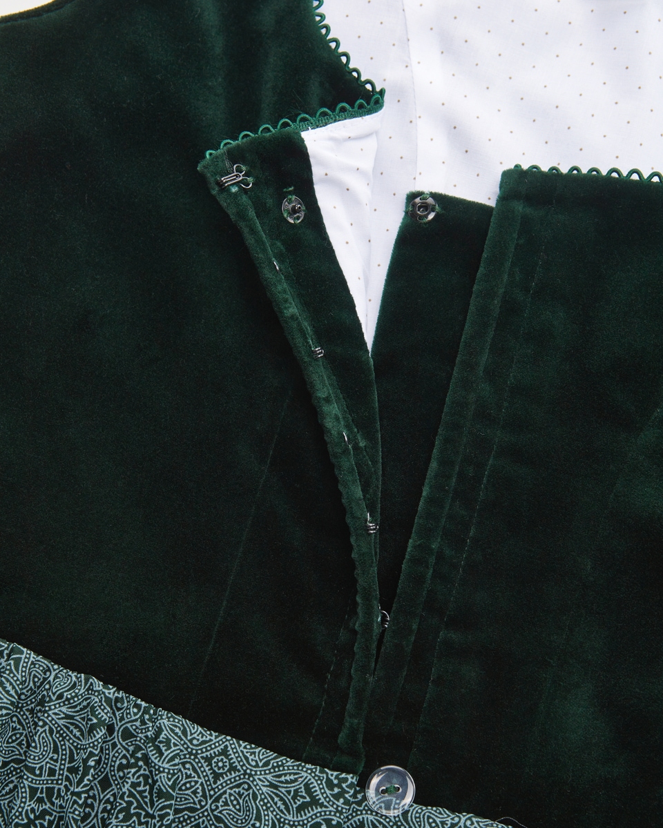 Bild 3 für Midi-Wiesndirndl mit Schürze  42