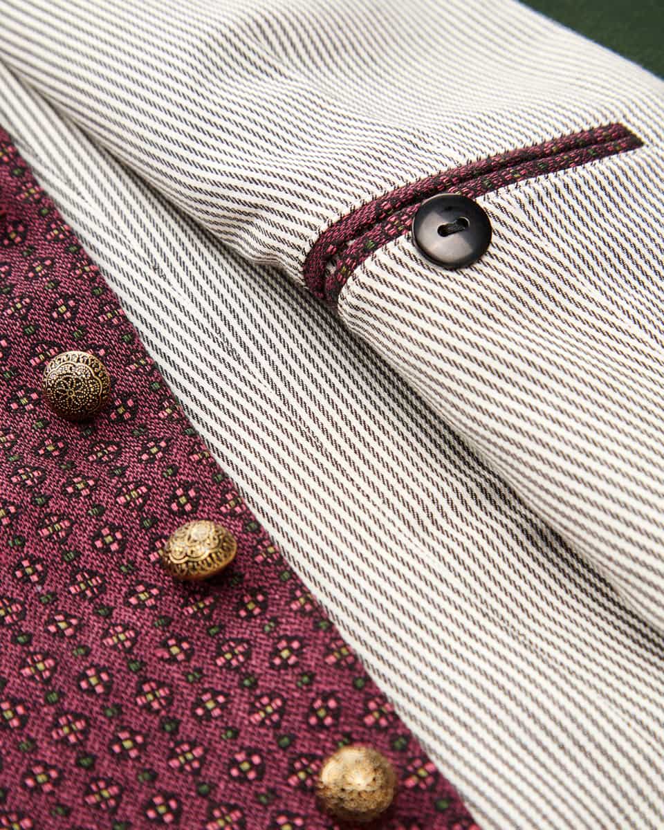 Bild 3 für Konstantin Trachtenweste  48