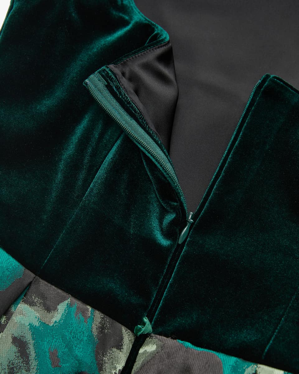 Bild 3 für Servus5 Dirndl lang mit Schürze  34