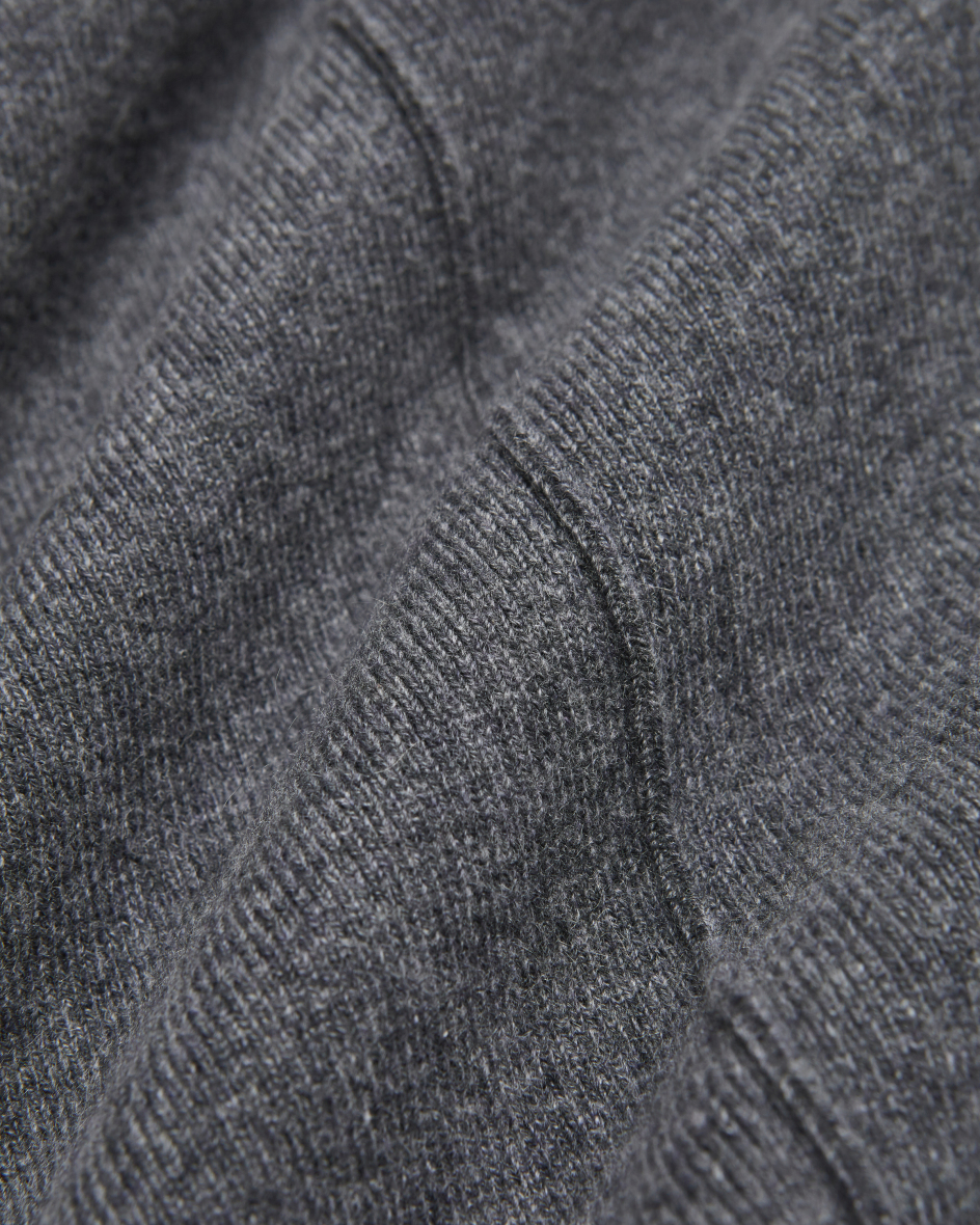 Bild 4 für Strickjacke Helly aus Cashmere M-L
