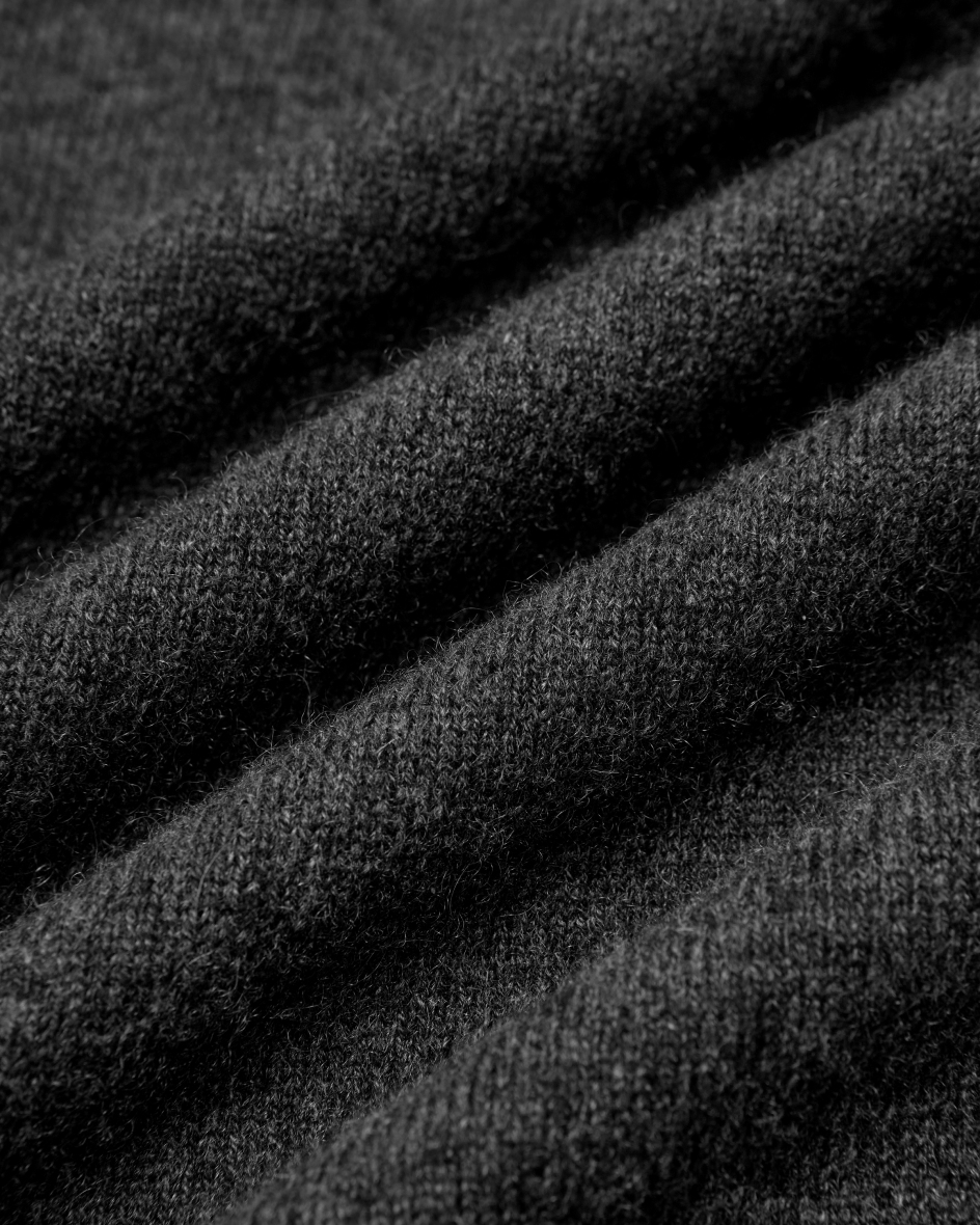 Bild 4 für Stickkleid Abrielle aus Cashmere M-L