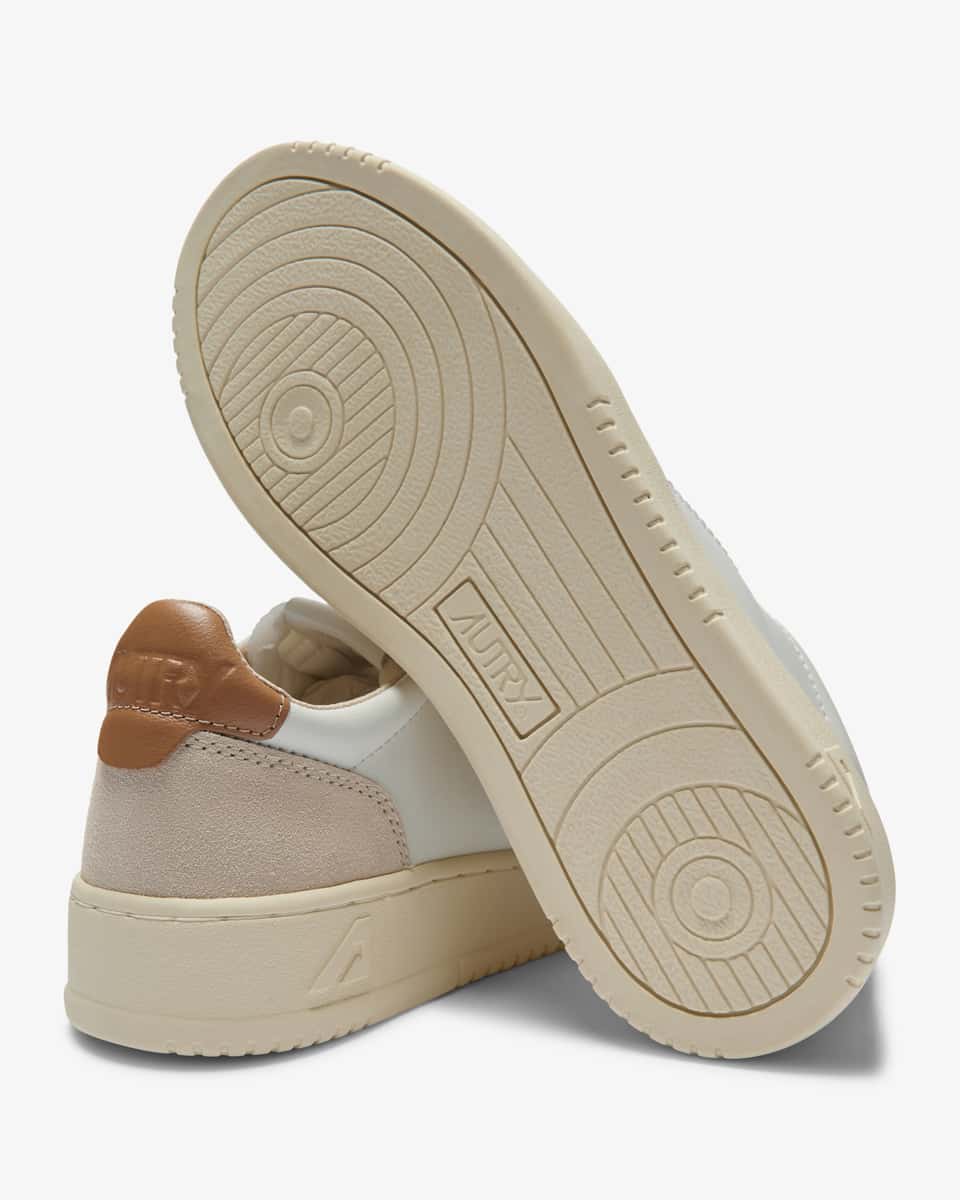 Image 4 for Medalist Low Sneaker 42