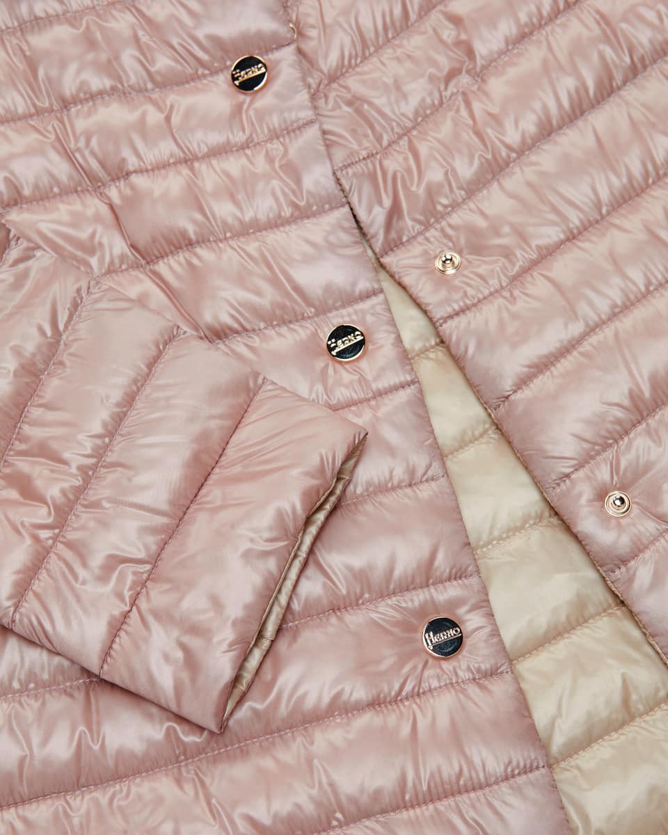 Bild 4 für Daunen-Wendejacke 42