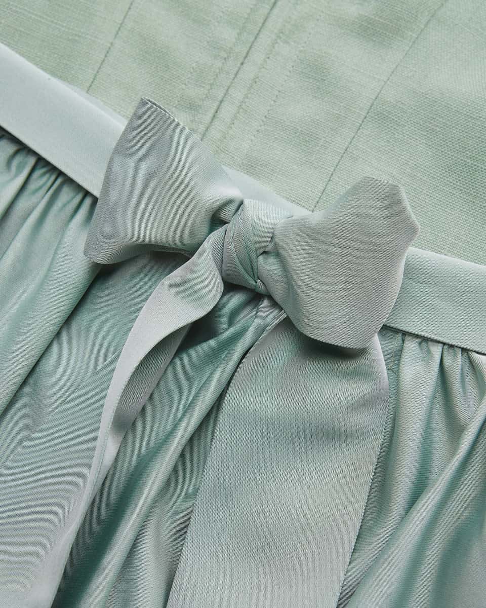 Bild 4 für Midi-Wiesndirndl mit Schürze  42