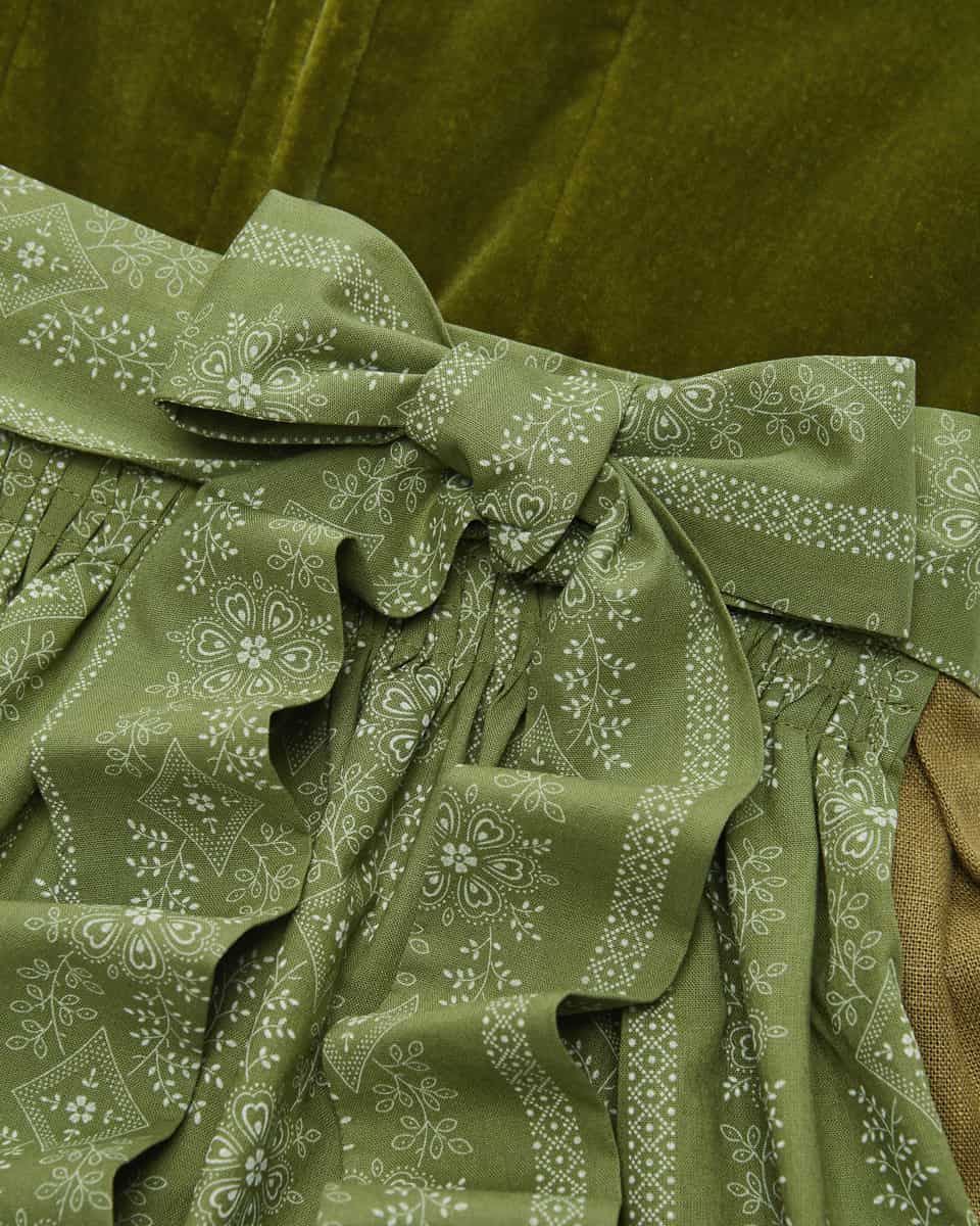 Bild 4 für Dirndl lang mit Schürze 34