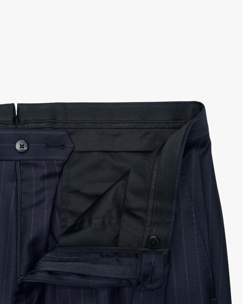 Bild 5 für Anzug aus Wolle 52