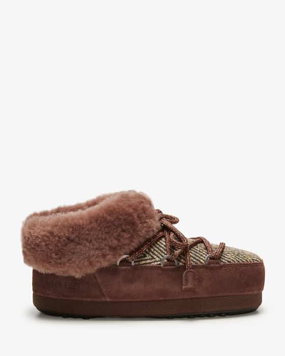 x Guest In Residence Moon Boots Chalet Mule Fur