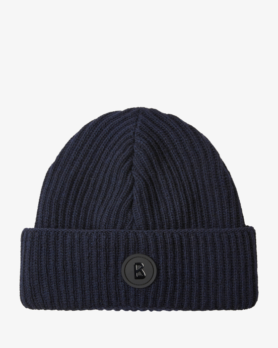 Gustav knitted hat made from a virgin wool and cashmere blend