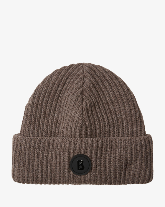 Gustav knitted hat made from a virgin wool and cashmere blend